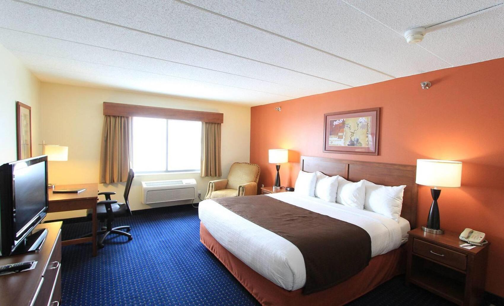 Americinn By Wyndham Cedar Rapids Airport Exterior photo