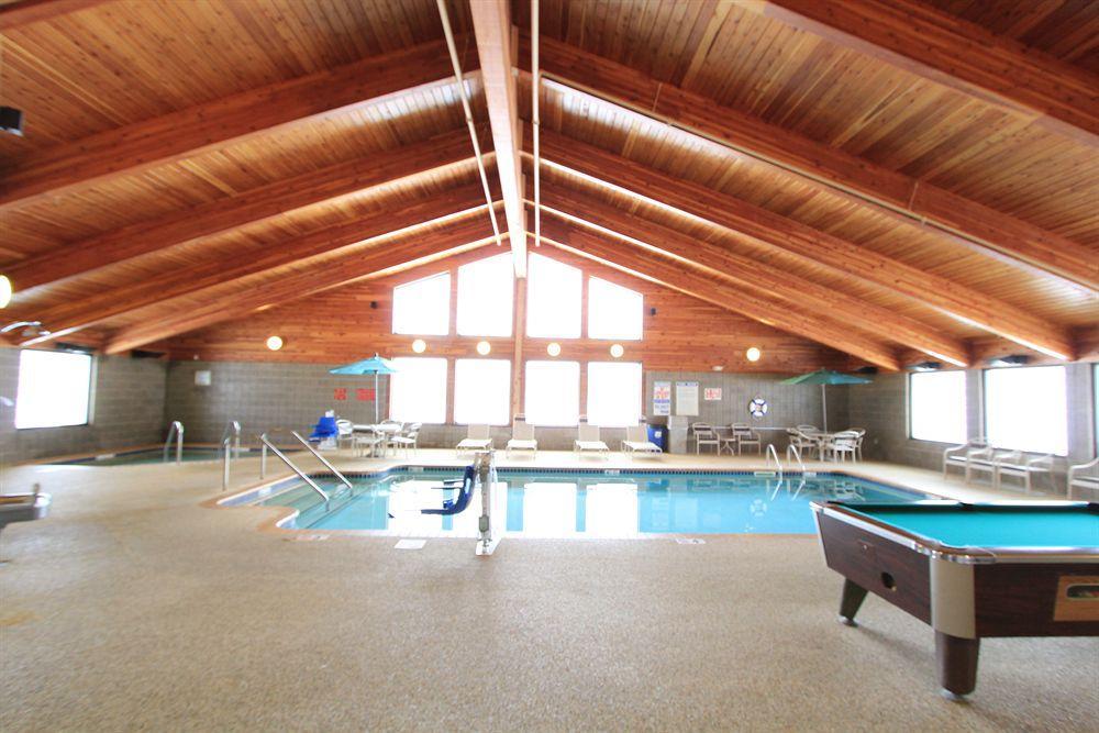 Americinn By Wyndham Cedar Rapids Airport Exterior photo